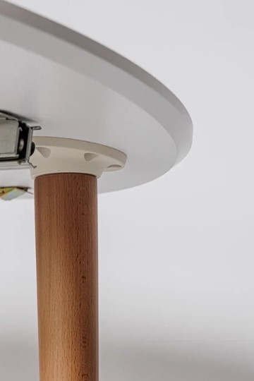 Кухонный стол круглый Белая Эмаль д. 90 см МДФ ножки светлый орех в Благовещенске - изображение 2